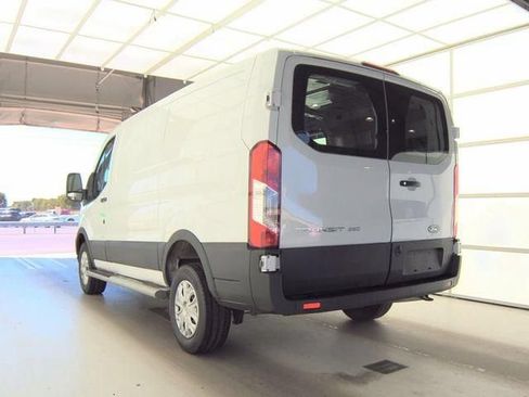 Used 2025 Ford Transit 250 Low Roof w/ Exterior Upgrade Package RWD image 3