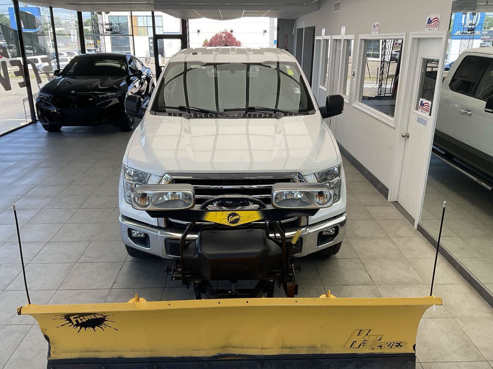 Used 2017 Ford F150 XLT w/ Equipment Group 302A Luxury AWD/4WD image 25