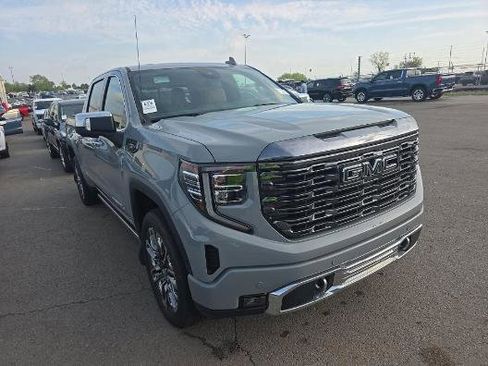 Used 2024 GMC Sierra 1500 Denali Ultimate AWD/4WD image 2