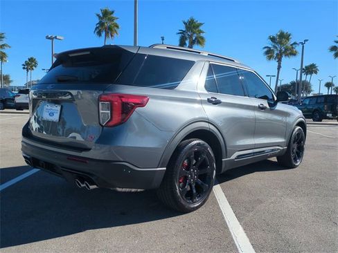 Certified 2024 Ford Explorer ST w/ Equipment Group 401A image 4