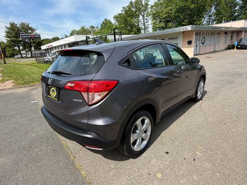 Used 2016 Honda HR-V LX image 5