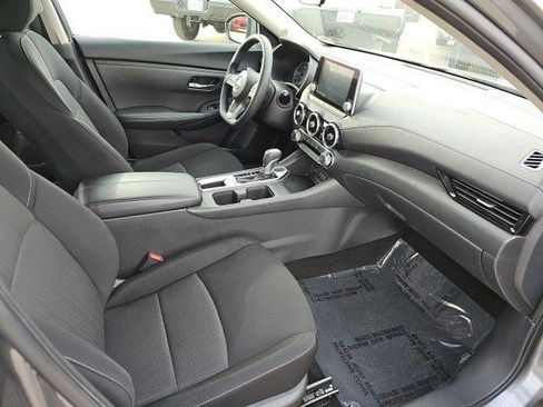 Used 2024 Nissan Sentra SV image 11