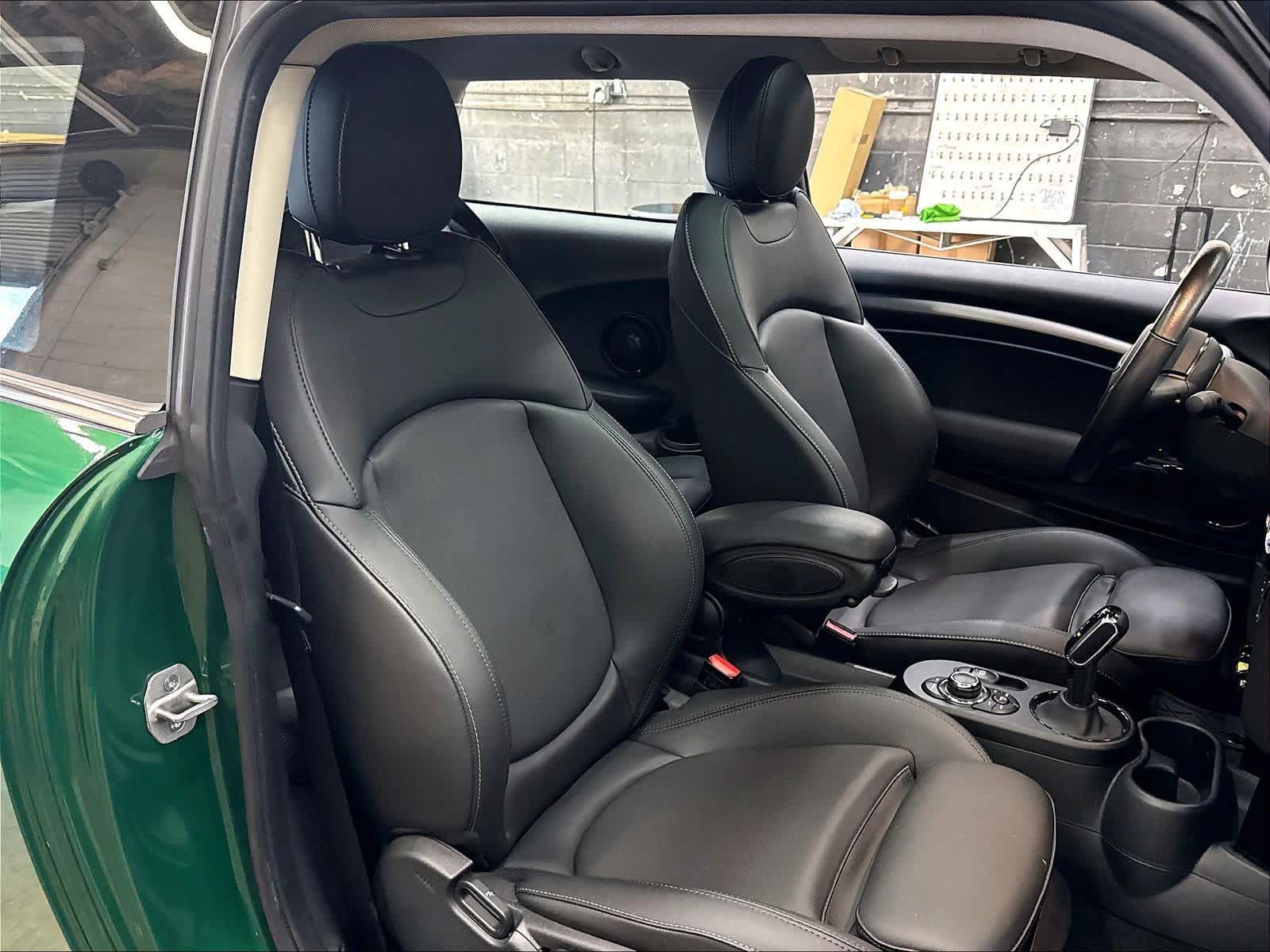 Used 2024 MINI Cooper SE FWD image 10