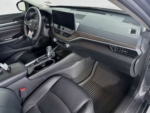 Used 2023 Nissan Altima 2.5 SL FWD image 30