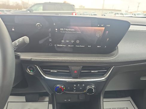 Used 2024 Buick Encore GX Preferred image 26