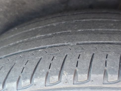 Used 2020 Nissan Kicks SR image 12