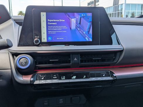 Used 2024 Toyota Prius Prime FWD image 14