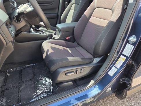 Used 2025 Honda CR-V EX image 8
