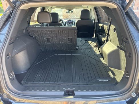 Used 2024 Chevrolet Equinox Premier AWD/4WD image 8