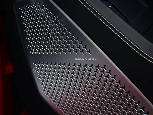 Used 2019 Lamborghini Urus image 19