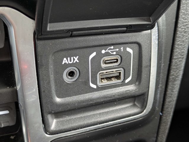 Certified 2026 Jeep Wrangler Unlimited Sahara AWD/4WD image 22