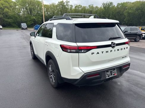 Used 2023 Nissan Pathfinder SV w/ SV Premium Package AWD/4WD image 7