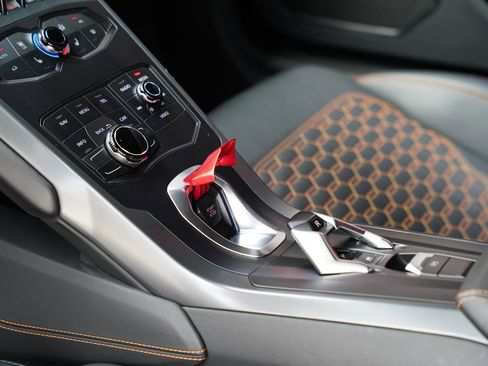 Used 2019 Lamborghini Huracan LP 580-2 image 27