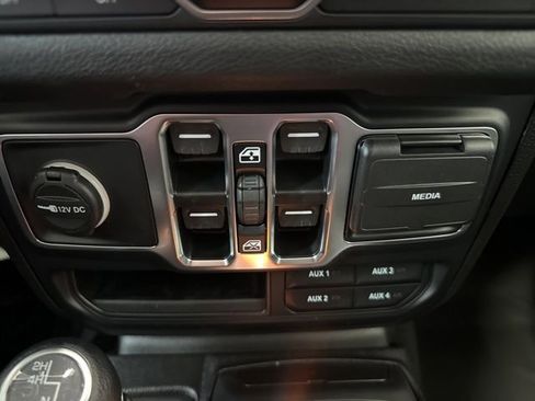 New 2025 Jeep Wrangler Sport S image 22