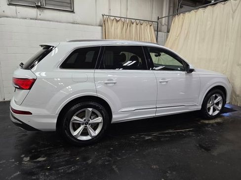 Certified 2025 Audi Q7 3.0T Premium w/ Convenience Package image 8