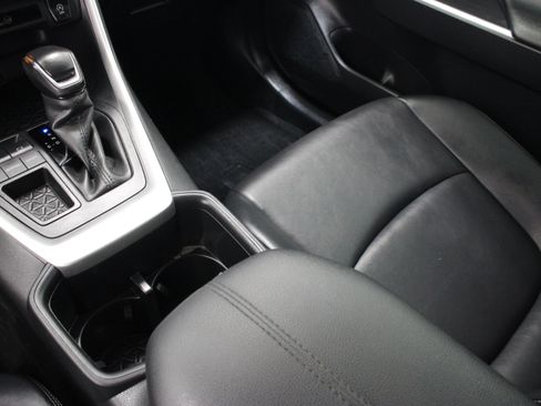 Used 2023 Toyota RAV4 XLE Premium FWD image 17