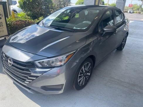 Certified 2025 Nissan Versa SV FWD image 3