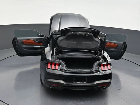 Used 2024 Ford Mustang Premium RWD image 39