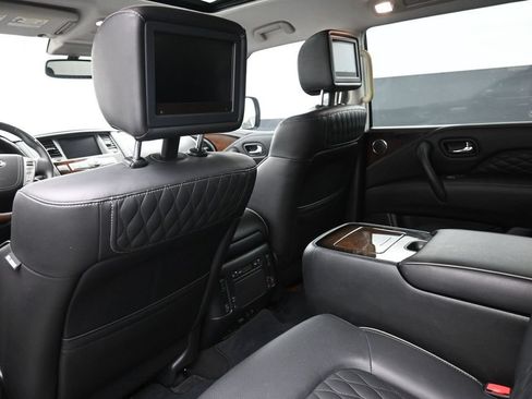 Used 2019 INFINITI QX80 Luxe w/ 22" Wheel Package RWD image 2