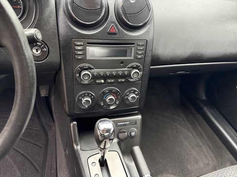 Used 2009 Pontiac G6 Sedan FWD image 11