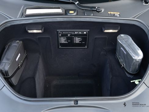 Certified 2021 Ferrari F8 Tributo image 10