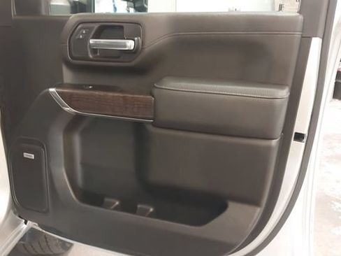Used 2022 GMC Sierra 2500 Denali AWD/4WD image 42