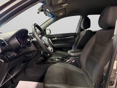 Used 2015 Kia Sorento LX AWD/4WD image 13