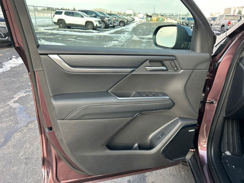 New 2026 GMC Acadia Elevation image 17