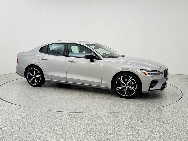 Used 2024 Volvo S60 B5 Ultimate w/ Climate Package AWD/4WD image 3