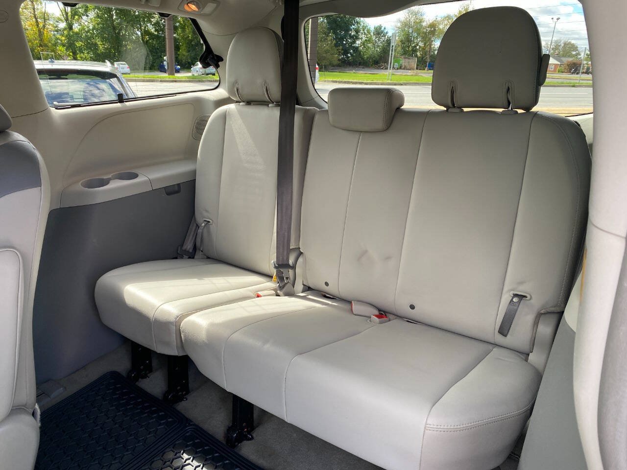 Used 2012 Toyota Sienna Limited w/ Premium Pkg AWD/4WD image 27