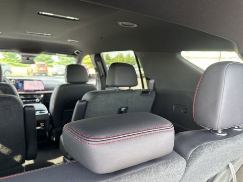 New 2026 Chevrolet Traverse Z71 image 12