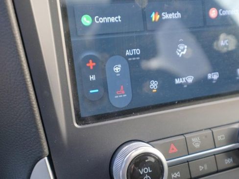 Used 2023 Ford Edge ST-Line w/ Class II Trailer Tow Package image 21