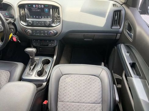 Used 2016 Chevrolet Colorado Z71 RWD image 12