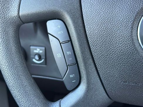 Used 2024 Chevrolet Express 3500 LT w/ LT Preferred Equipment Group RWD image 18
