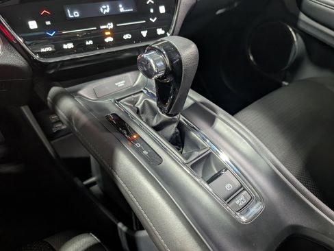 Used 2022 Honda HR-V EX image 21