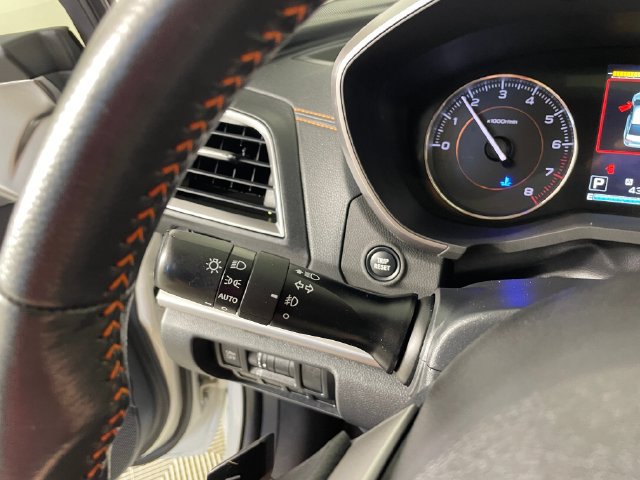 Used 2019 Subaru Crosstrek 2.0i Limited w/ Moonroof Package w/Navigation AWD/4WD image 14