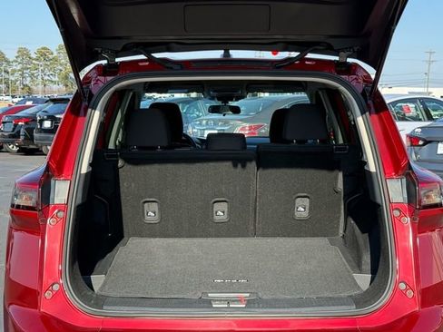 Certified 2025 Nissan Rogue S image 17