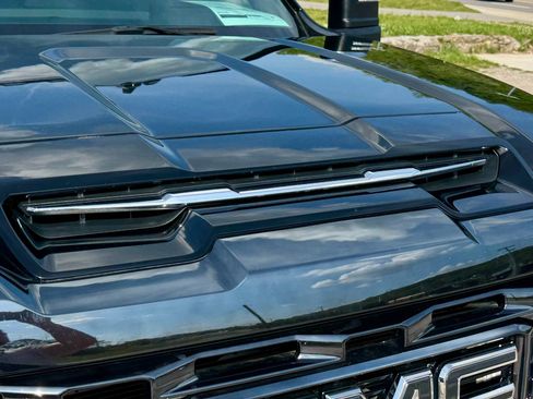 Used 2024 GMC Sierra 3500 Denali Ultimate AWD/4WD image 79