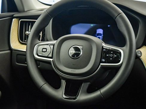 New 2026 Volvo XC60 B5 Plus w/ Climate Package PRO image 13