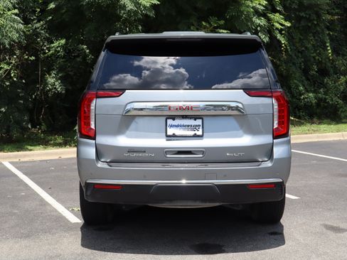 Used 2023 GMC Yukon SLT RWD image 9
