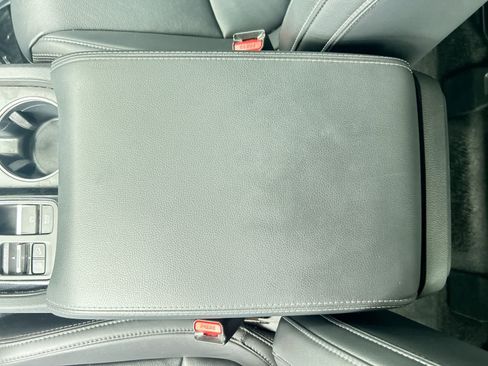 Used 2023 Honda Pilot Touring image 21
