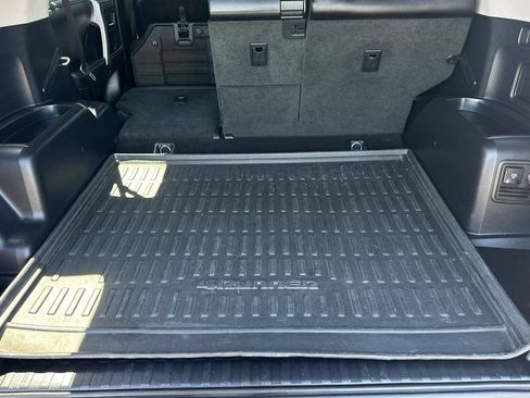 Used 2022 Toyota 4Runner SR5 Premium w/ Moonroof Package AWD/4WD image 15