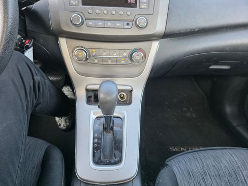 Used 2014 Nissan Sentra SV FWD image 13