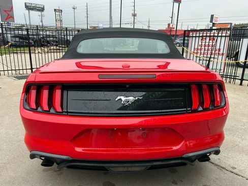 Used 2020 Ford Mustang Premium image 5