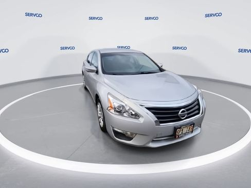 Used 2015 Nissan Altima 2.5 S w/ Power Driver Seat Package image 2
