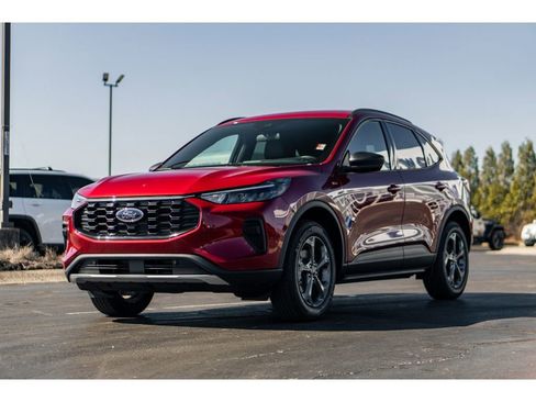 New 2026 Ford Escape ST-Line w/ Tech Pack #1 AWD/4WD image 2