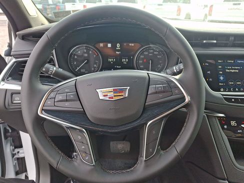 New 2026 Cadillac XT5 Premium Luxury w/ Driver Assist Package AWD/4WD image 10