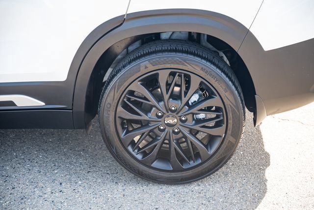 Used 2023 Kia Seltos Nightfall Edition AWD/4WD image 12