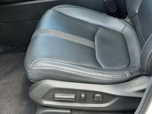 Used 2024 Honda Pilot Touring image 26