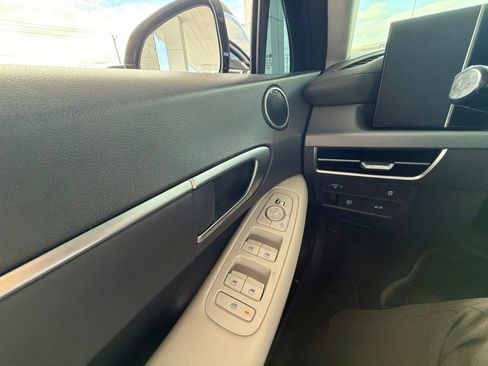 Certified 2024 Hyundai Sonata SEL w/ Convenience Package FWD image 27